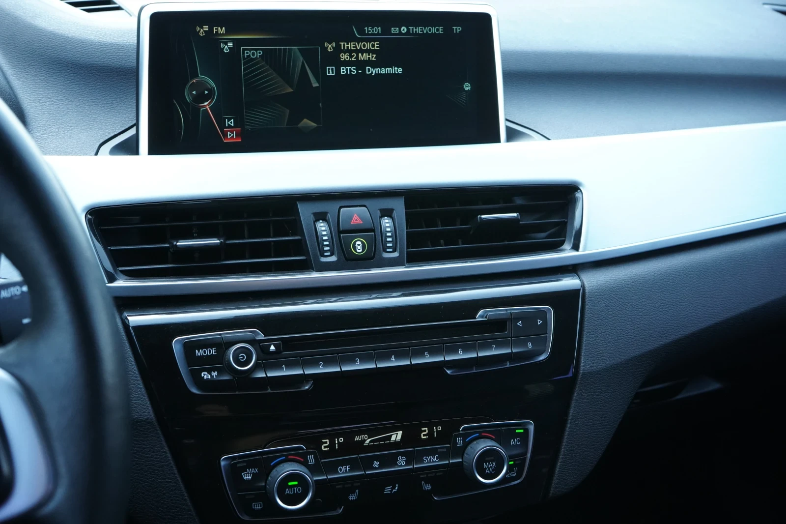 BMW X1 * 2.0d* xDrive* HUD* Cam* LaneAssist* , снимка 11 - Автомобили и джипове - 55926451