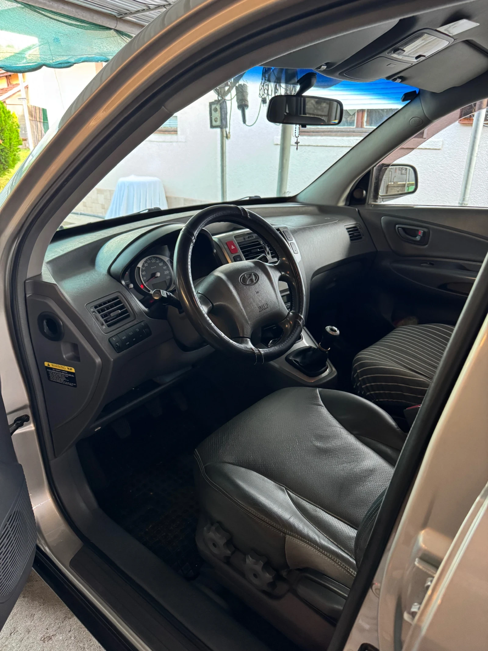 Hyundai Tucson 2.0 , снимка 7 - Автомобили и джипове - 55979129