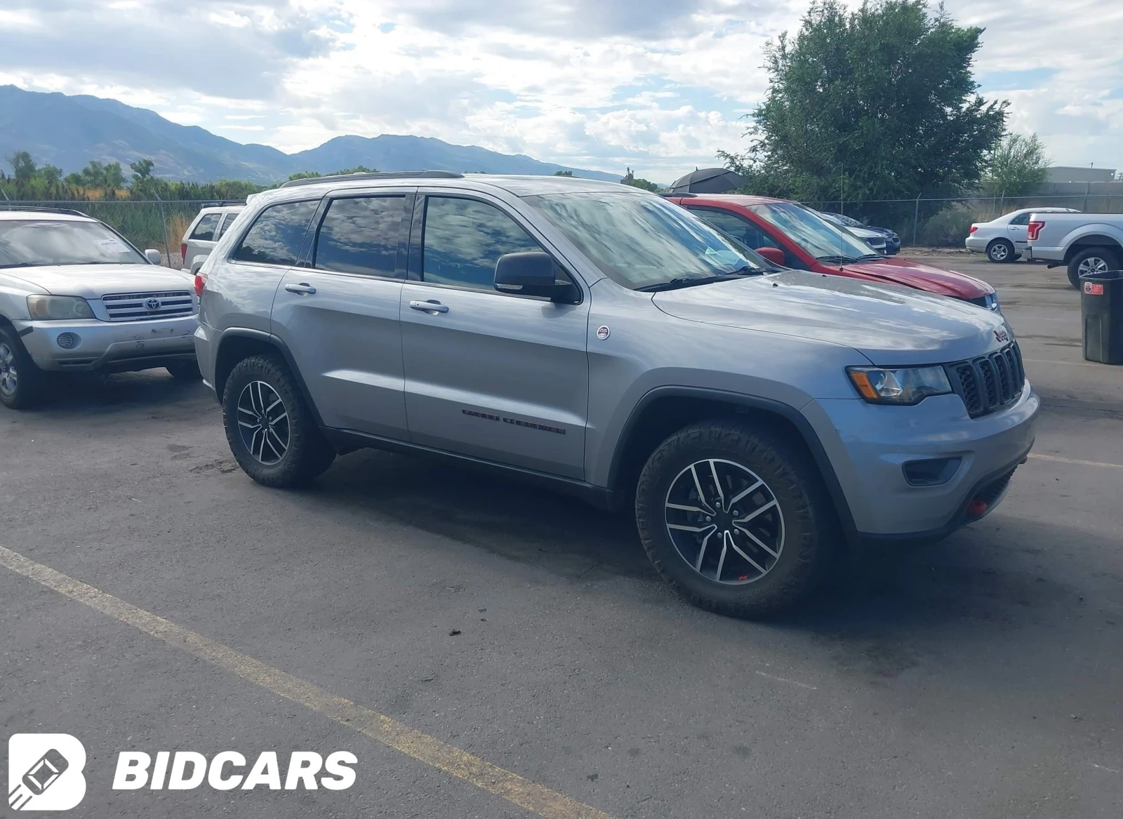 Jeep Grand cherokee TRAILHAWK 4X4ЛУКС КОМПАКТЕН ПРОХОДИМ ОФРОУД