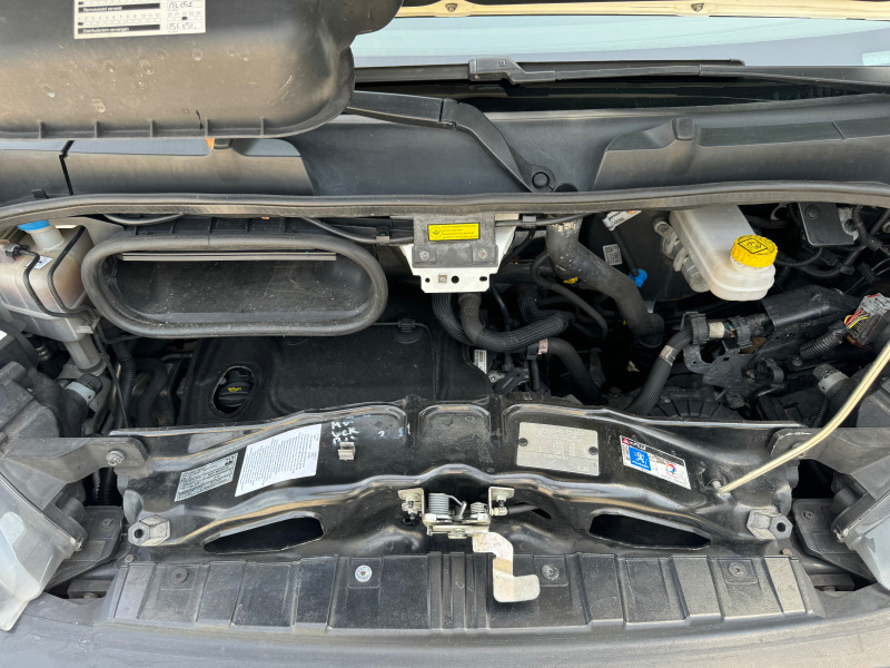 Peugeot Boxer 2.0HDI 2019г L2H1 3-места Багажник, снимка 17 - Бусове и автобуси - 46306830