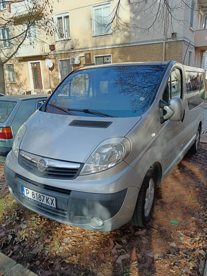 Opel Vivaro, снимка 5 - Бусове и автобуси - 52634691