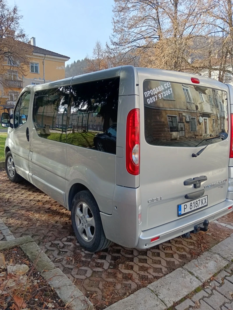 Opel Vivaro, снимка 3 - Бусове и автобуси - 52634691