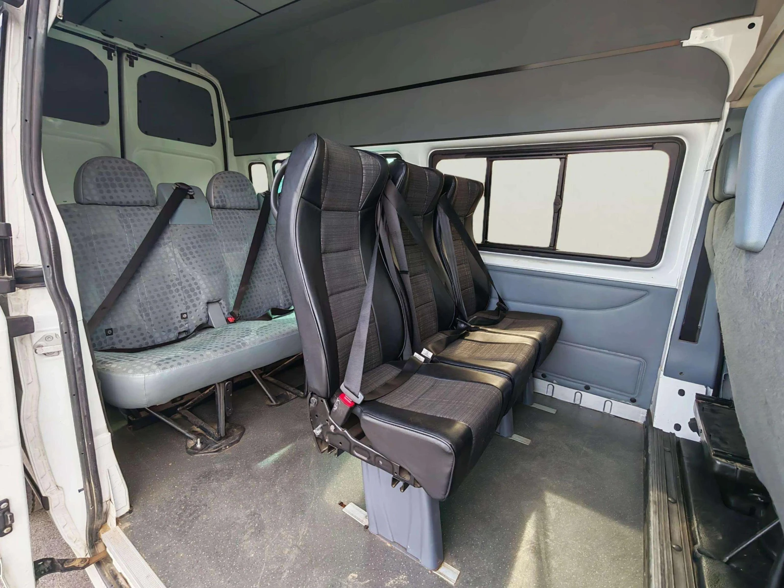Ford Transit 2.2 TDCi, снимка 9 - Бусове и автобуси - 53804495