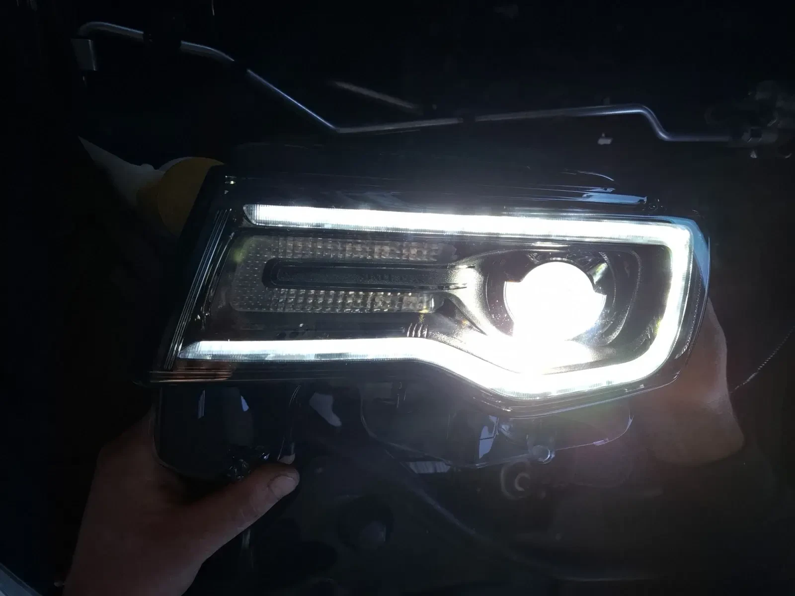 Фар Jeep grand cherokee джип гранд чероки, снимка 2 - Части - 54000915