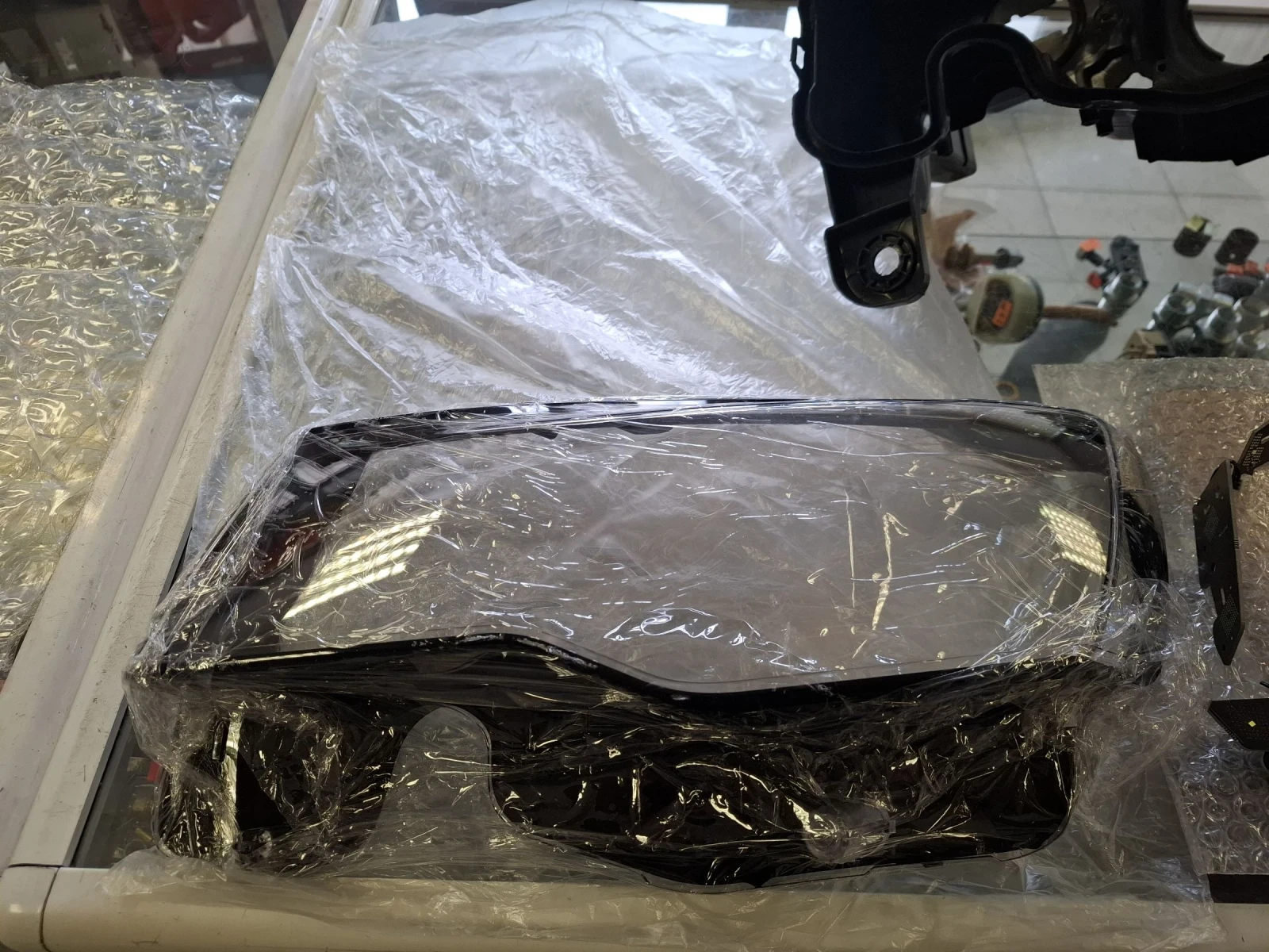 Фар Jeep grand cherokee джип гранд чероки, снимка 13 - Части - 54000915