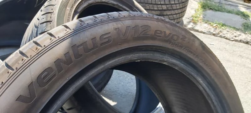 Гуми Летни 225/45R17, снимка 6 - Гуми и джанти - 33849099