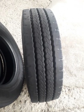 Гуми Всесезонни 275/70R22.5, снимка 1 - Гуми и джанти - 45863999