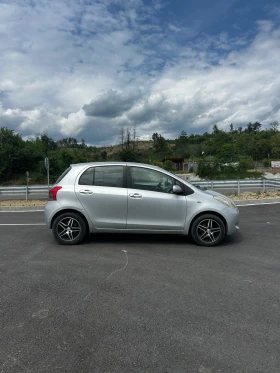 Toyota Yaris 1.3, снимка 4