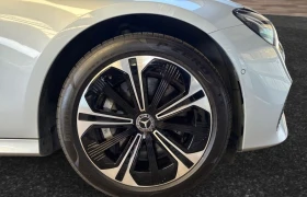 Mercedes-Benz E 300 e / 4-MATIC / AVANRGARDE / 360 / DISTRONIC / MBUX , снимка 7
