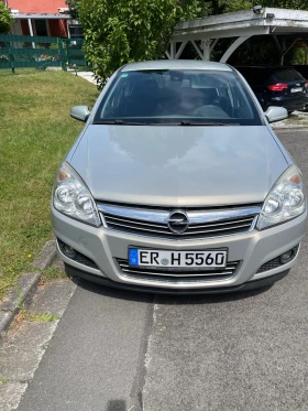 Opel Astra H, снимка 1