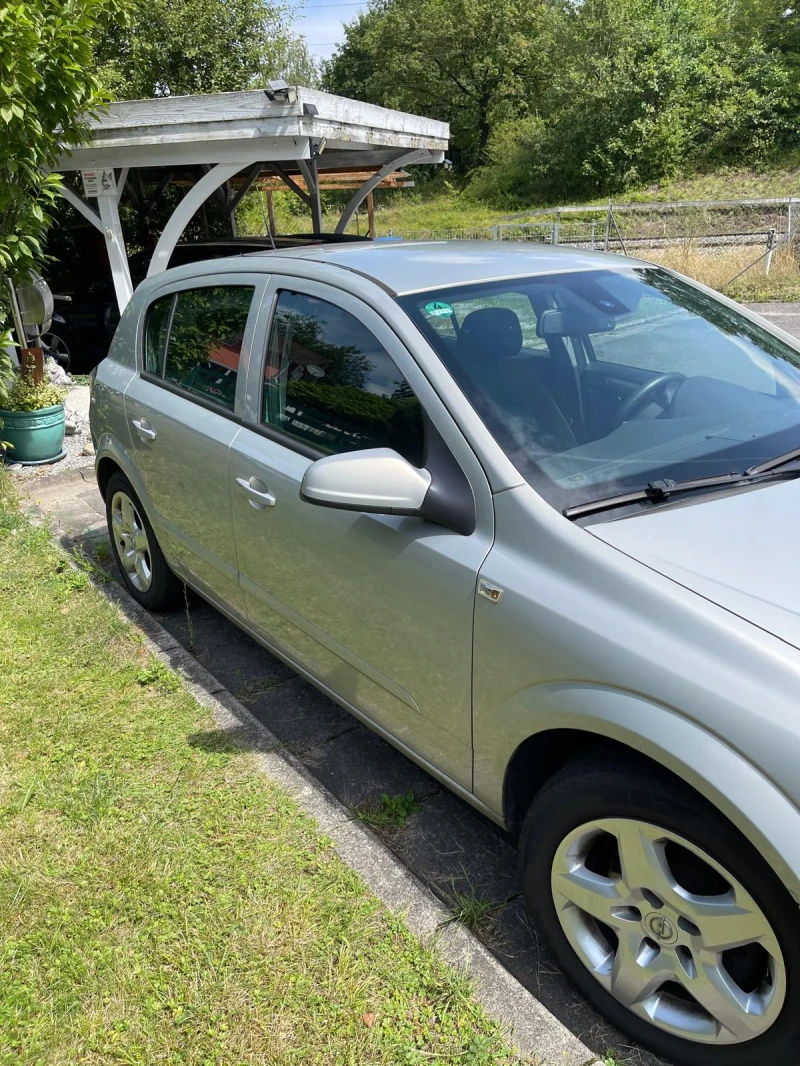 Opel Astra H, снимка 3 - Автомобили и джипове - 47382062