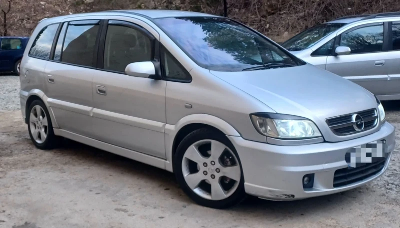 Opel Zafira OPC, снимка 2 - Автомобили и джипове - 48817135