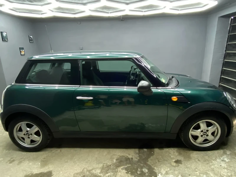 Mini One, снимка 2 - Автомобили и джипове - 48997714