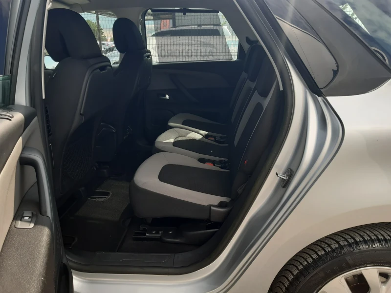 Citroen C4 Picasso КАТО НОВА, снимка 12 - Автомобили и джипове - 51258928