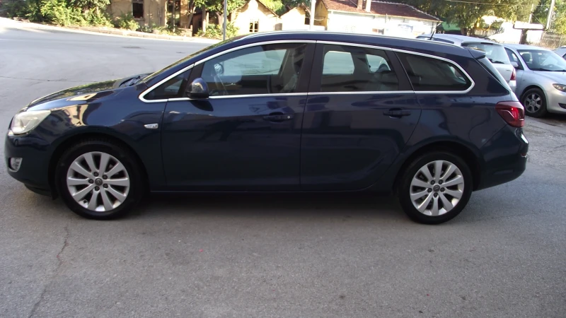 Opel Astra 1.7.d.110.k.c.6.speed.COSMO, снимка 6 - Автомобили и джипове - 52024416