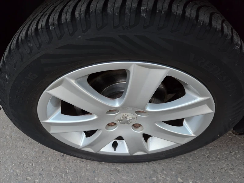 Peugeot 207 1, 600 EURO4 , снимка 15 - Автомобили и джипове - 52336063