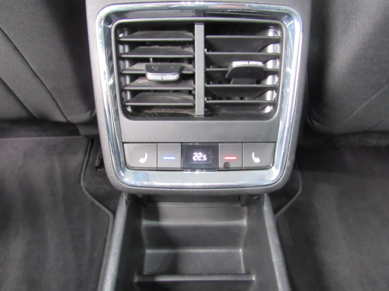 Skoda Enyaq 80, снимка 6 - Автомобили и джипове - 53054680