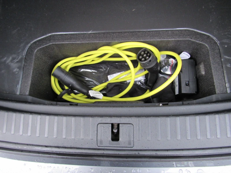 Skoda Enyaq 80, снимка 8 - Автомобили и джипове - 53054680