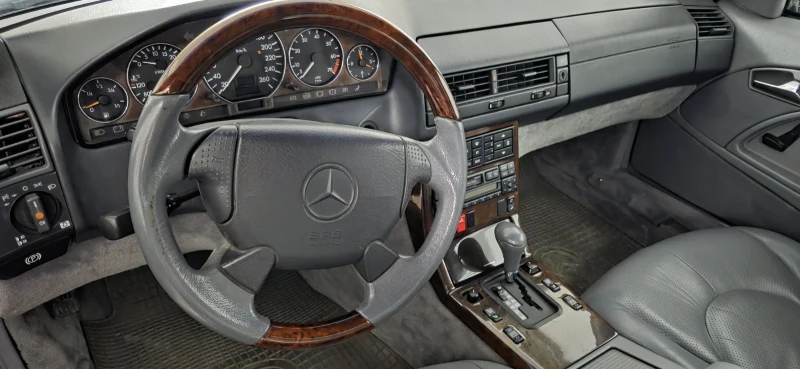 Mercedes-Benz SL 280, снимка 11 - Автомобили и джипове - 53394188