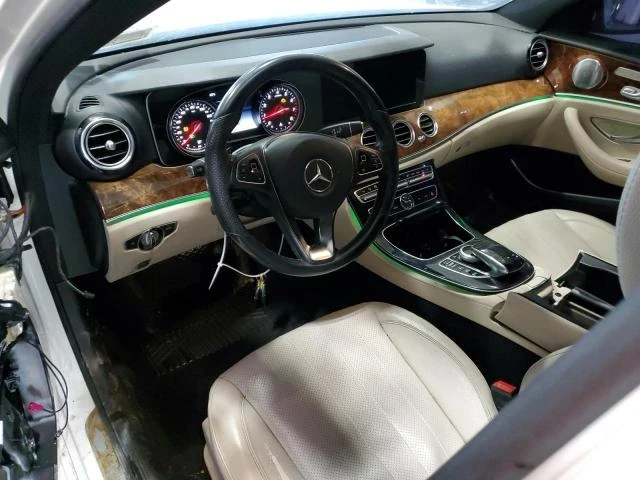 Mercedes-Benz E 300, снимка 8 - Автомобили и джипове - 48725033