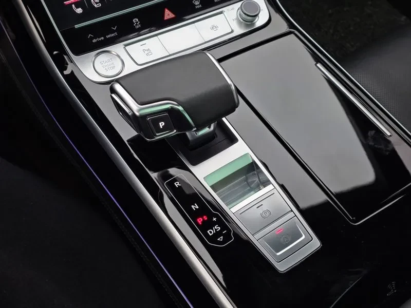 Audi A8 (D5) 55 Tfsi Quattro Lwb, снимка 11 - Автомобили и джипове - 55308863