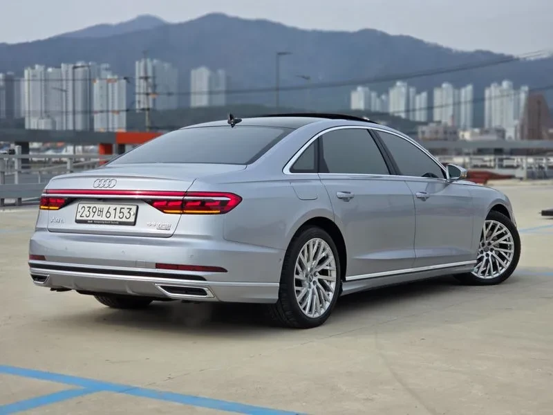 Audi A8 (D5) 55 Tfsi Quattro Lwb, снимка 4 - Автомобили и джипове - 55308863