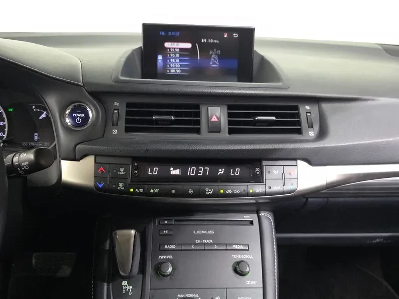 Lexus CT 200h Supreme ZWA10, снимка 6 - Автомобили и джипове - 55537100