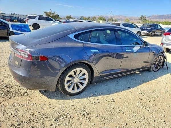 Tesla Model S, снимка 4 - Автомобили и джипове - 56082540