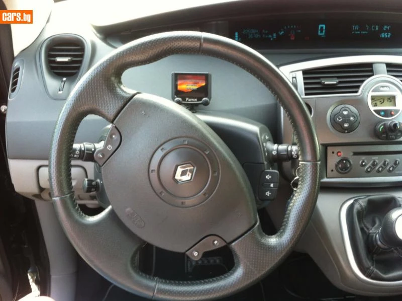 Renault Scenic II, снимка 8 - Автомобили и джипове - 56463841