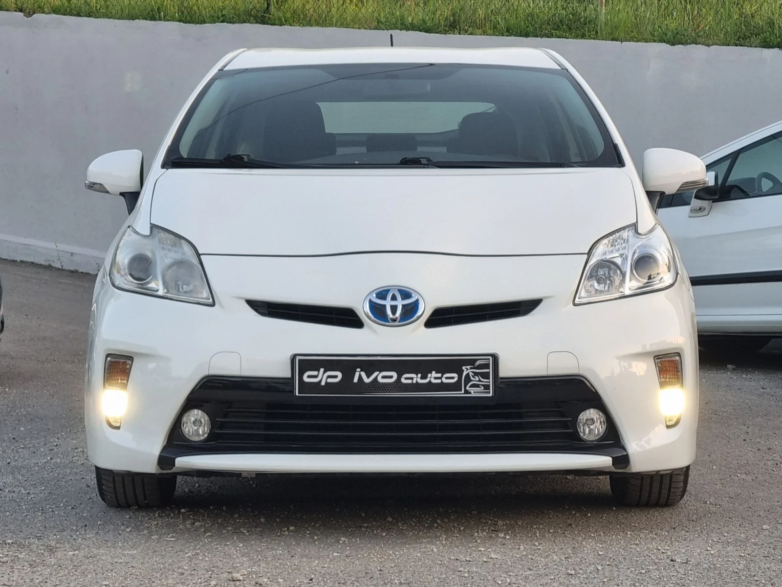 Toyota Prius  ХИБРИД* 3 МЕСЕЦА ГАРАНЦИЯ *  - изображение 8