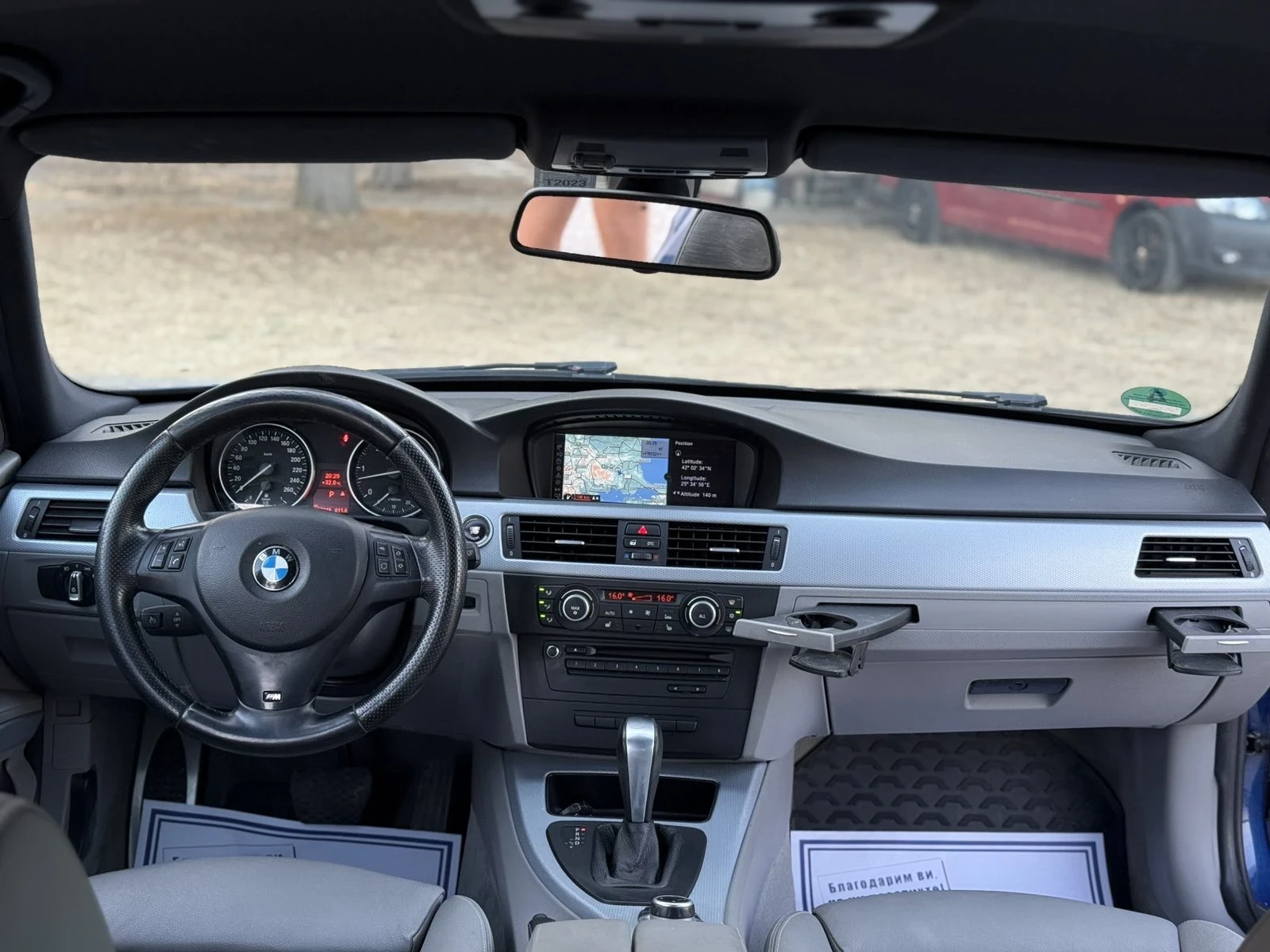 BMW 330 330d M пакет 2010г. - изображение 10