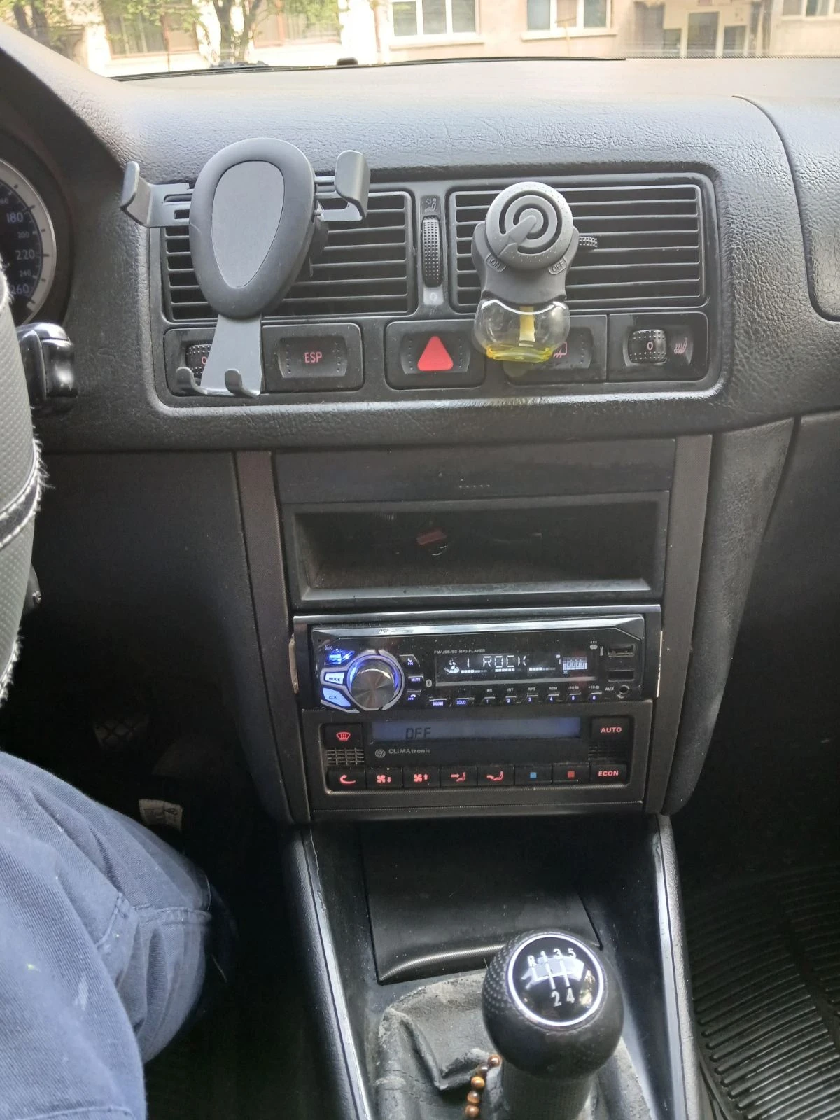 VW Golf 1.9 TDI GT 101 к.с. - изображение 7