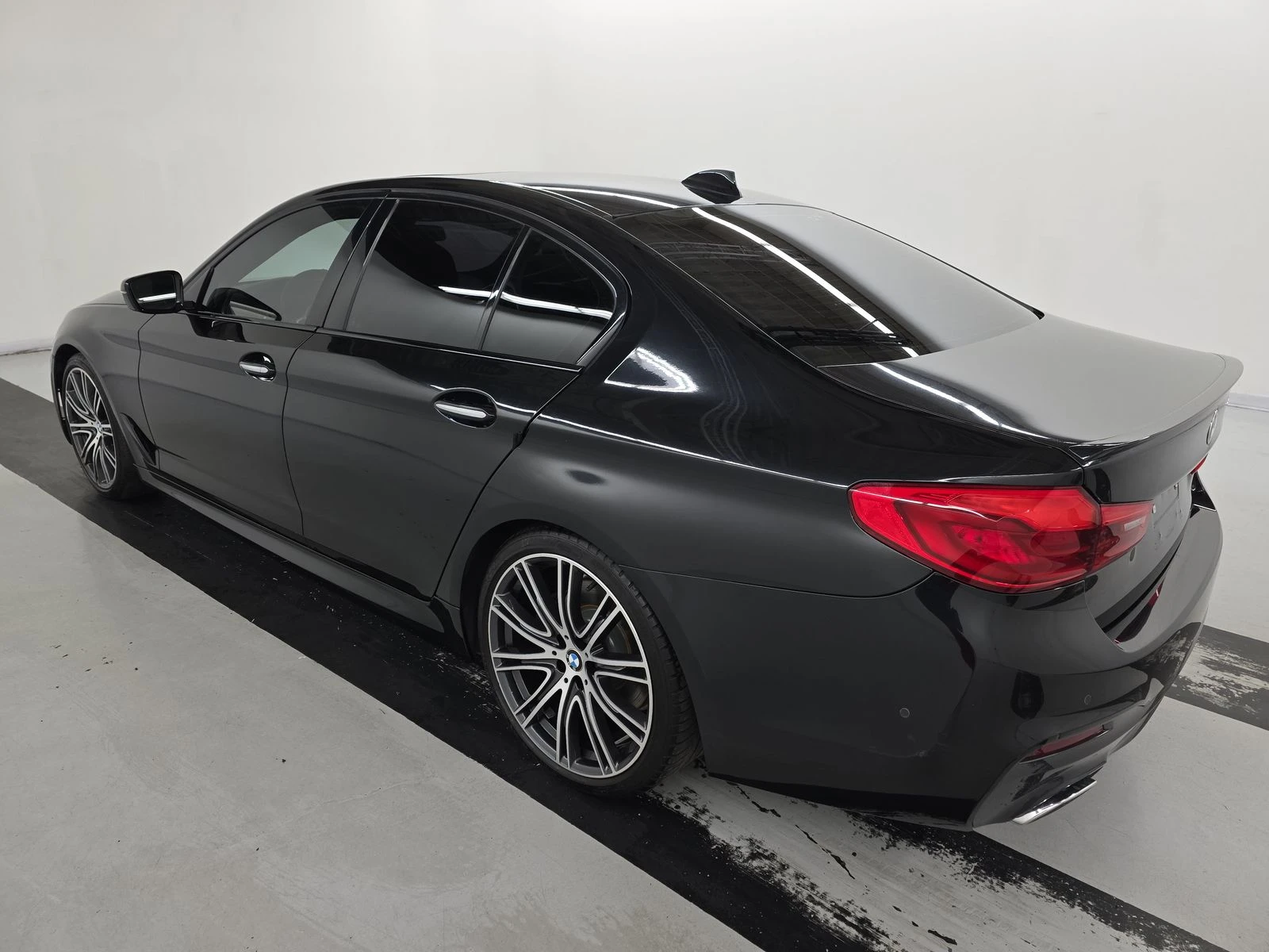 BMW 540 M* Harman* Head-Up* 360*  - изображение 4