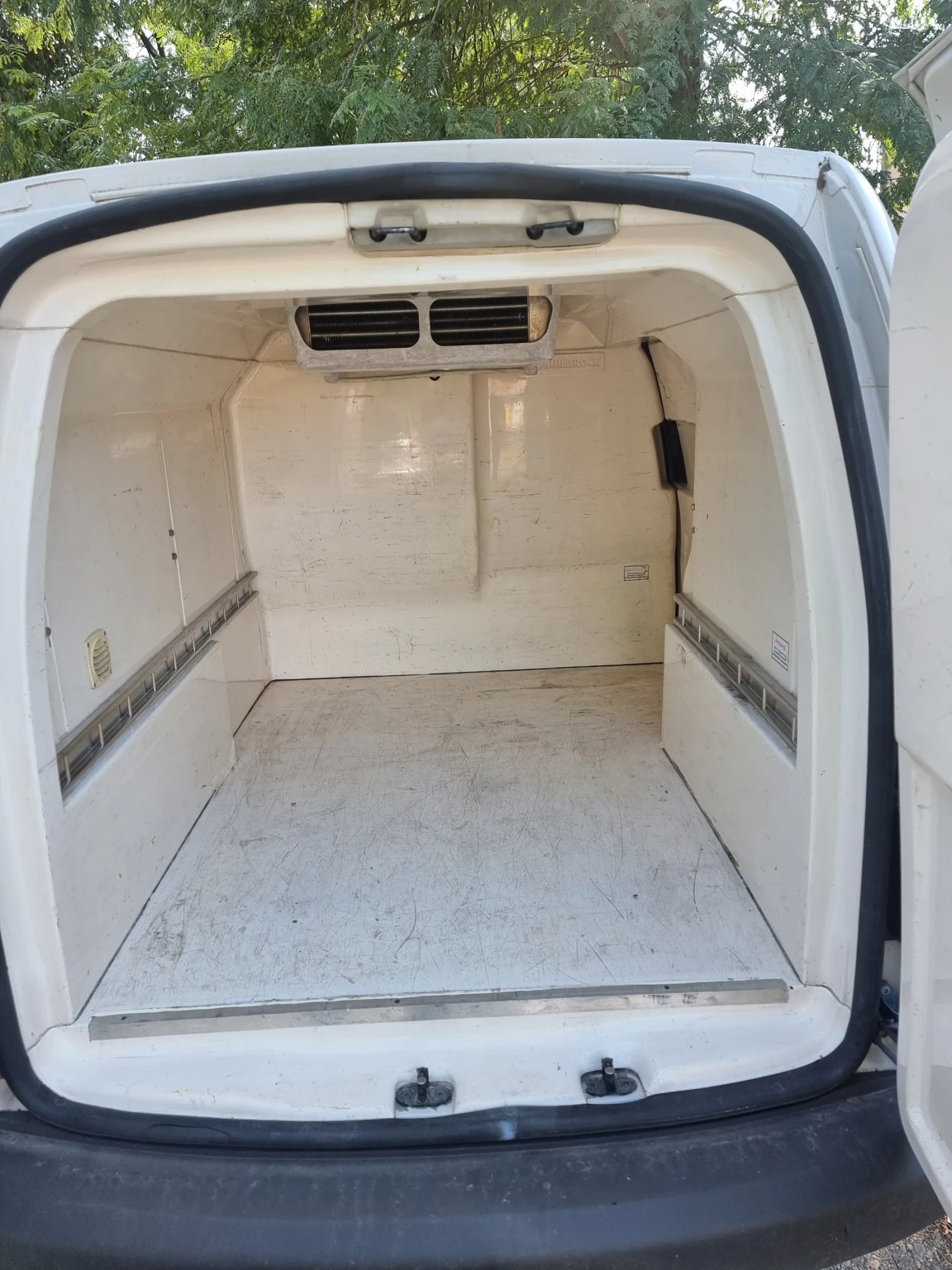 VW Caddy  - изображение 9