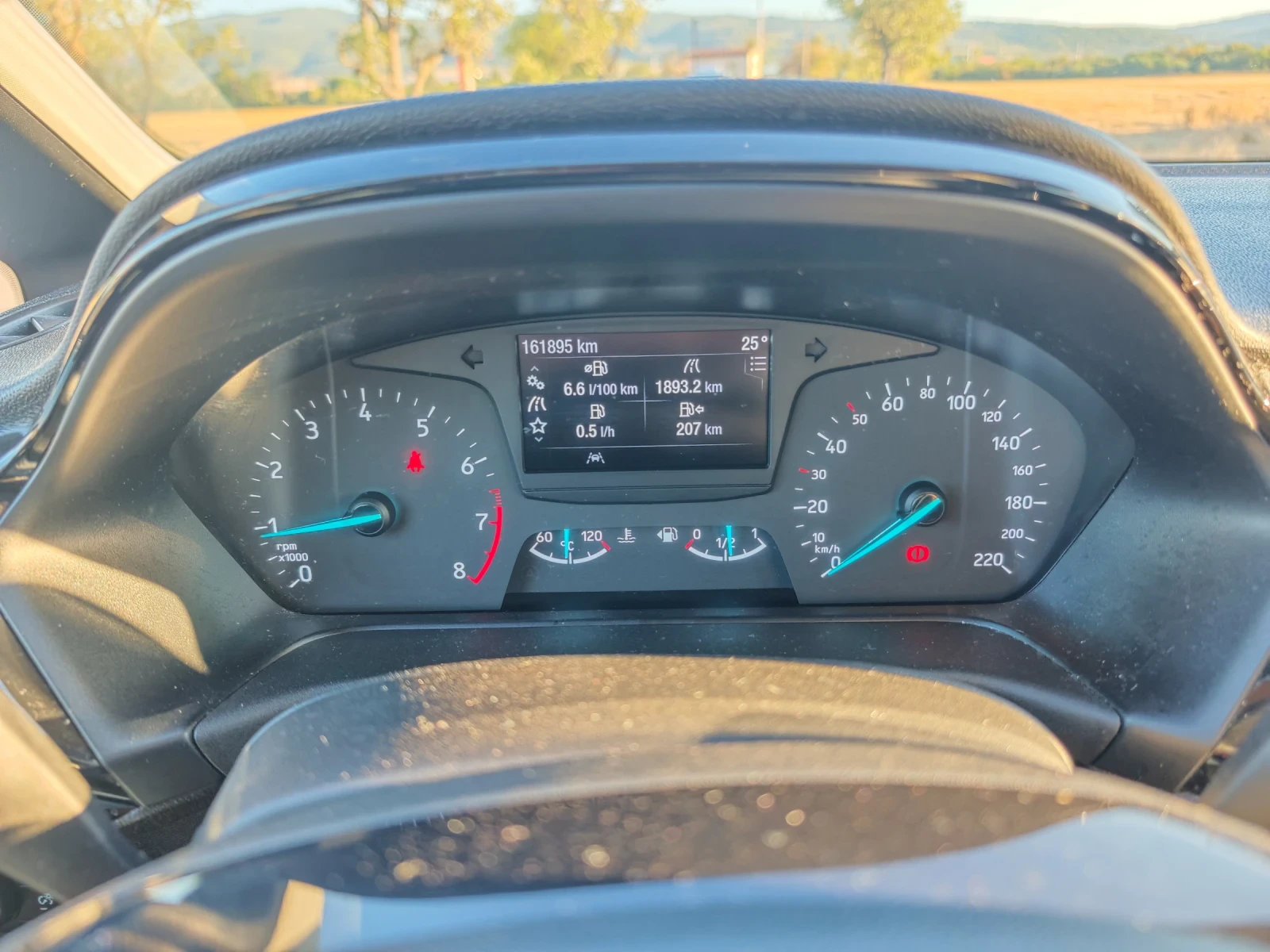 Ford Fiesta 1.1i - изображение 8