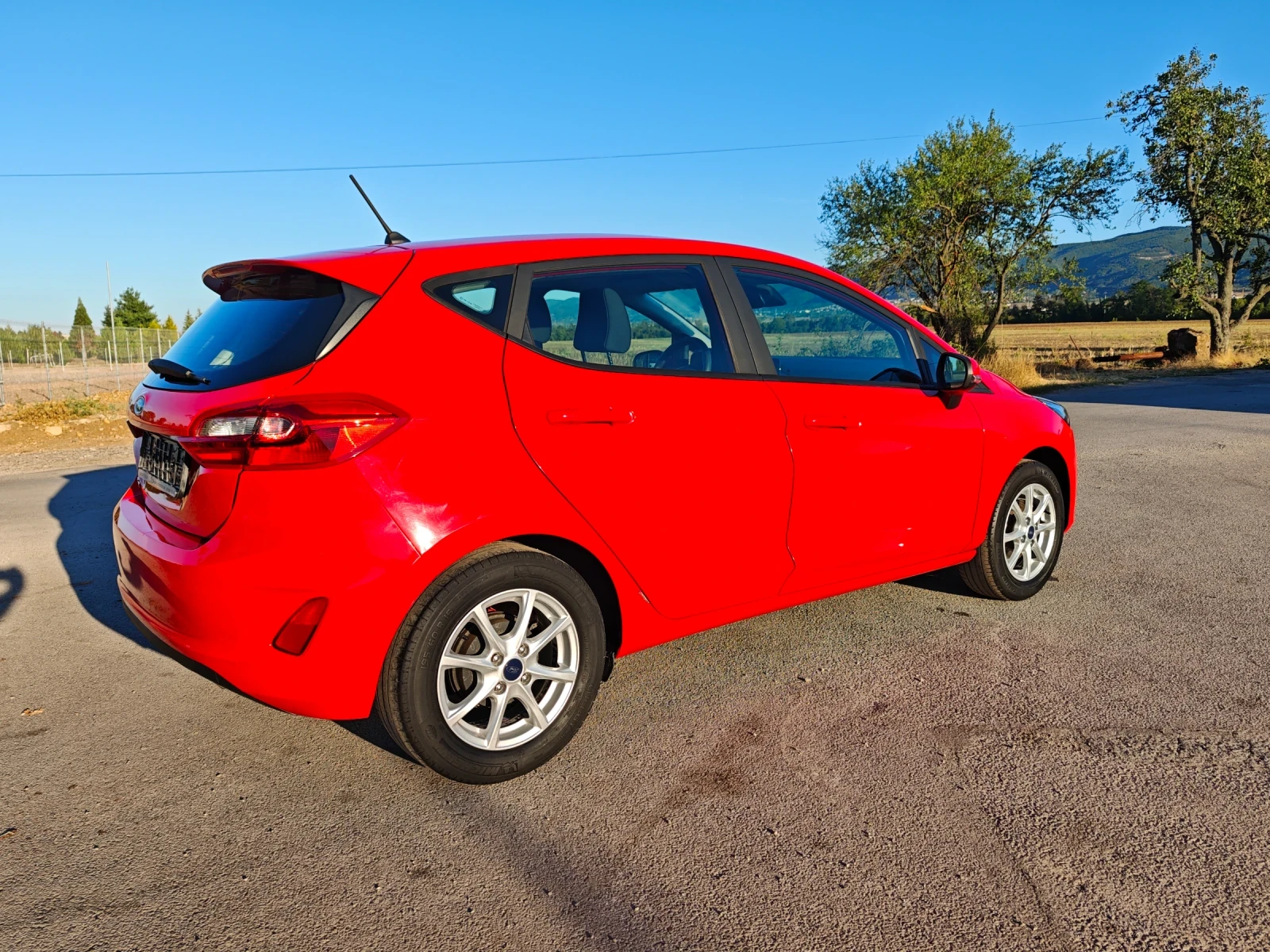 Ford Fiesta 1.1i - изображение 6
