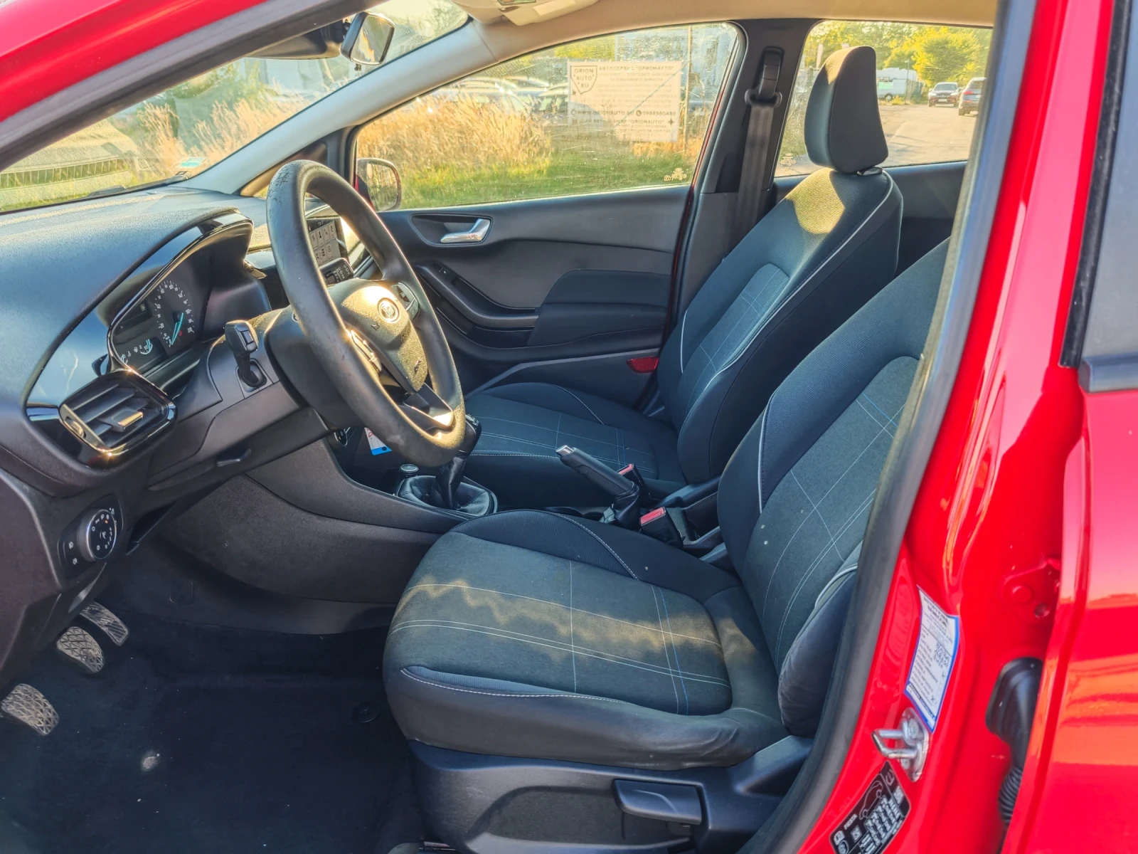 Ford Fiesta 1.1i - изображение 10