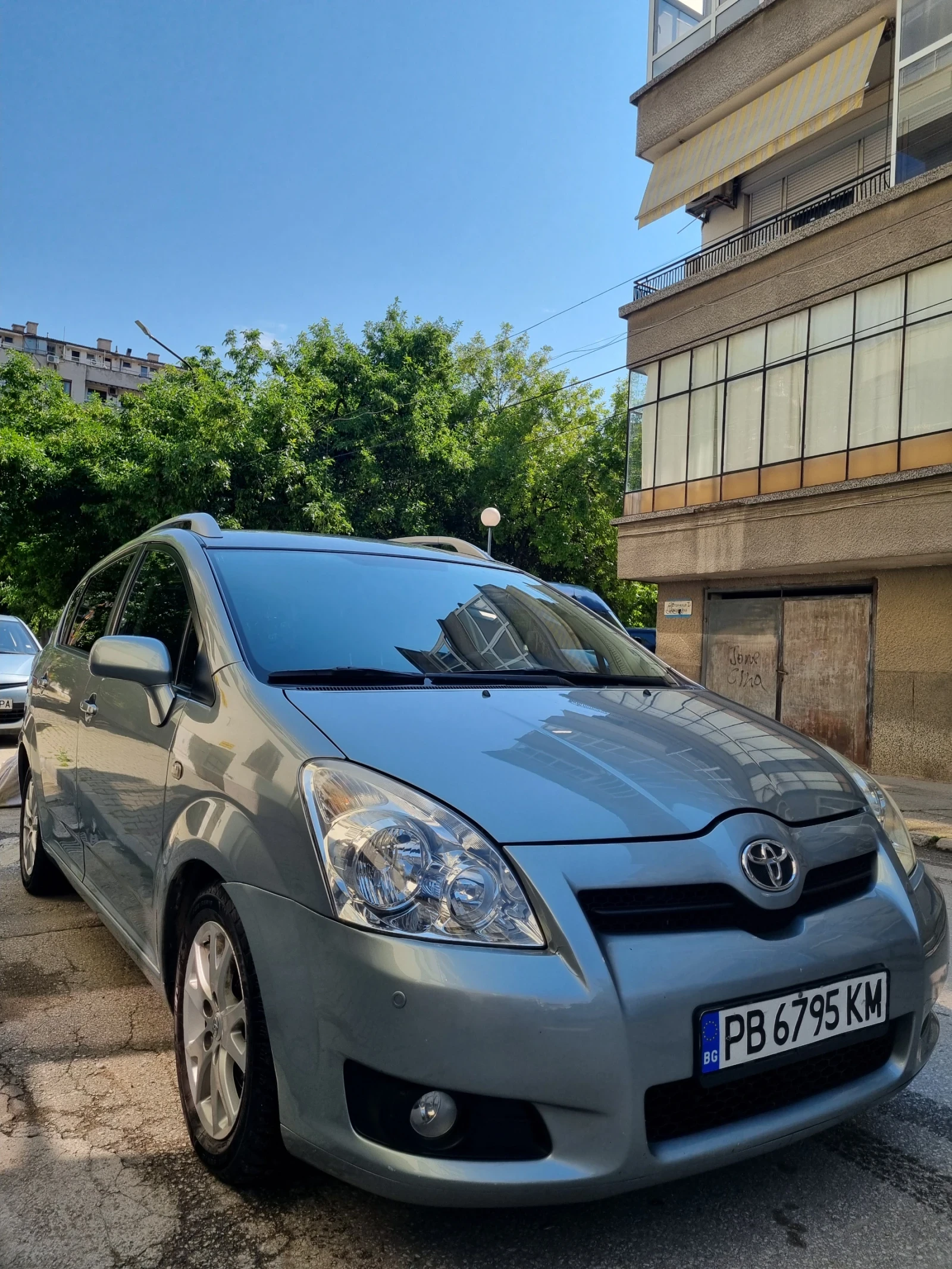 Toyota Corolla verso, снимка 8 - Автомобили и джипове - 53635314