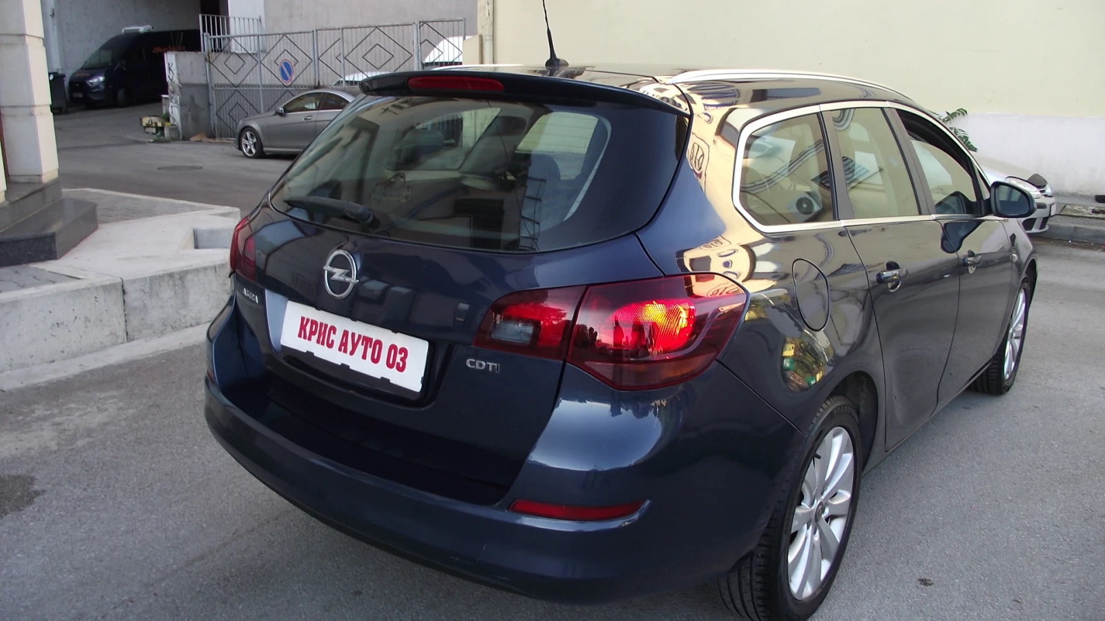 Opel Astra 1.7.d.110.k.c.6.speed.COSMO - изображение 3