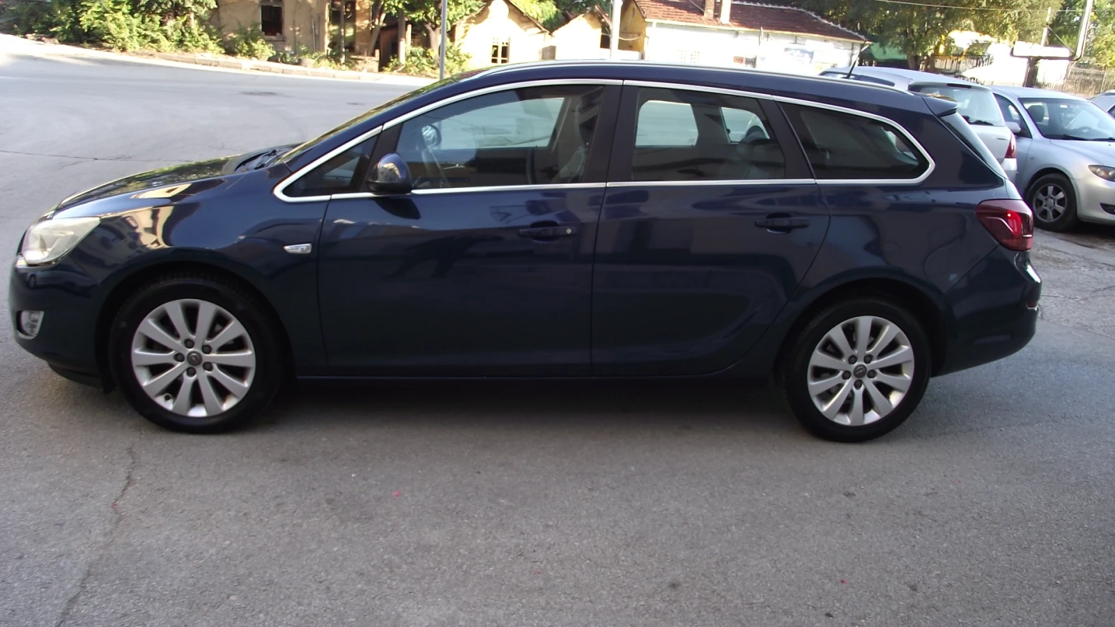 Opel Astra 1.7.d.110.k.c.6.speed.COSMO - изображение 6