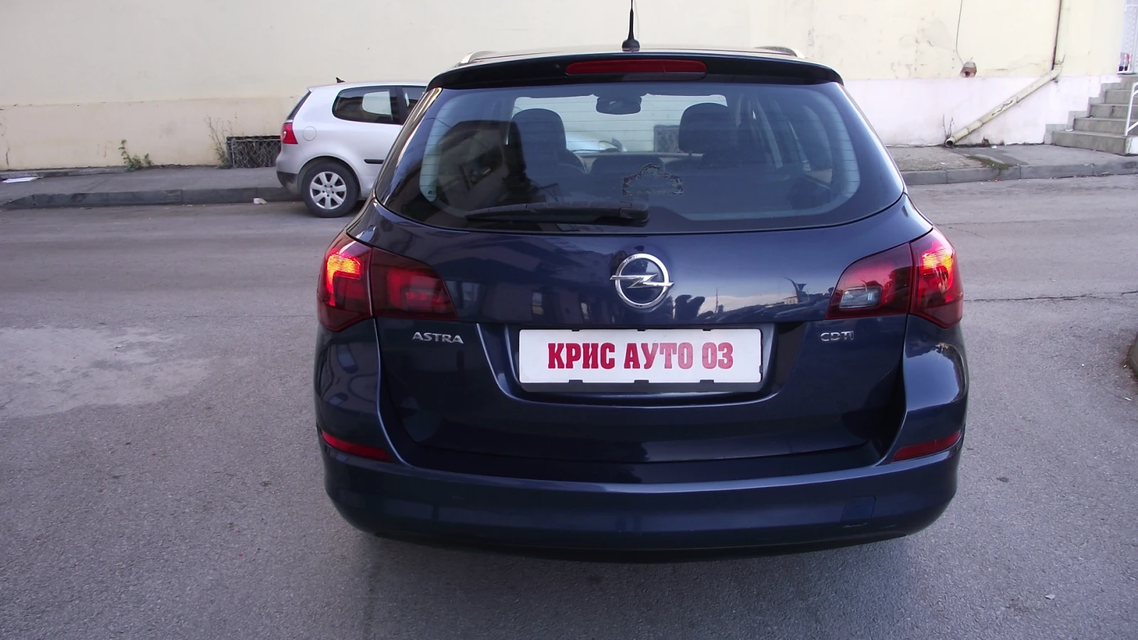 Opel Astra 1.7.d.110.k.c.6.speed.COSMO - изображение 4