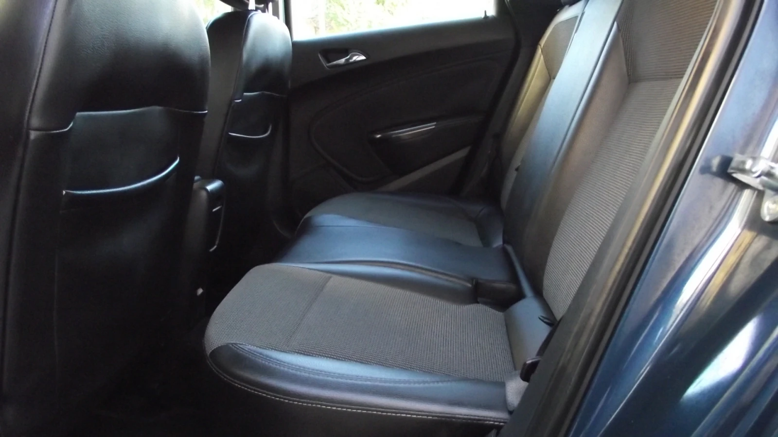 Opel Astra 1.7.d.110.k.c.6.speed.COSMO | Mobile.bg   15