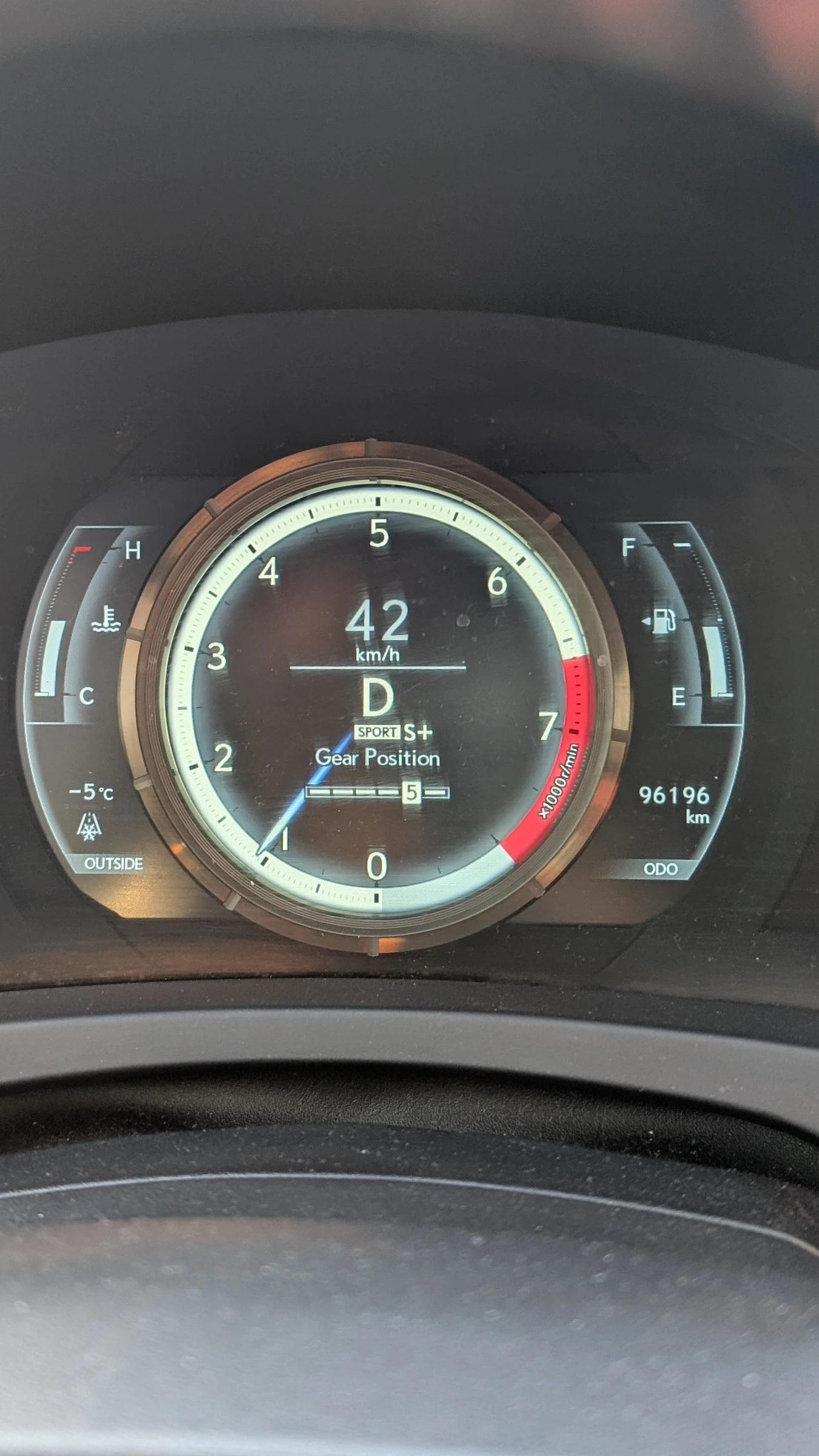 Lexus RC 350 F-sport, AWD | Mobile.bg � ����������� 15