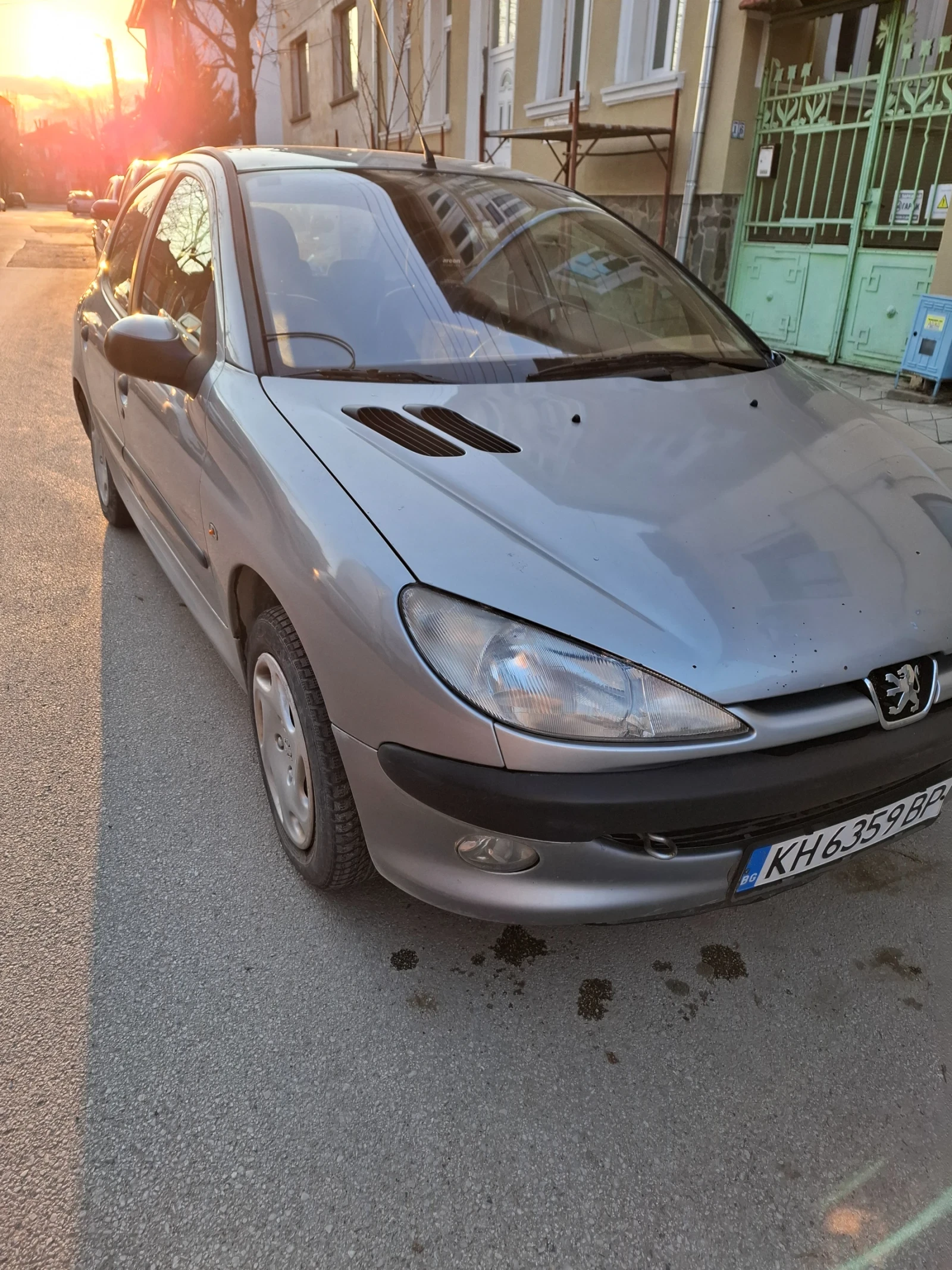 Peugeot 206, снимка 2 - Автомобили и джипове - 53738289