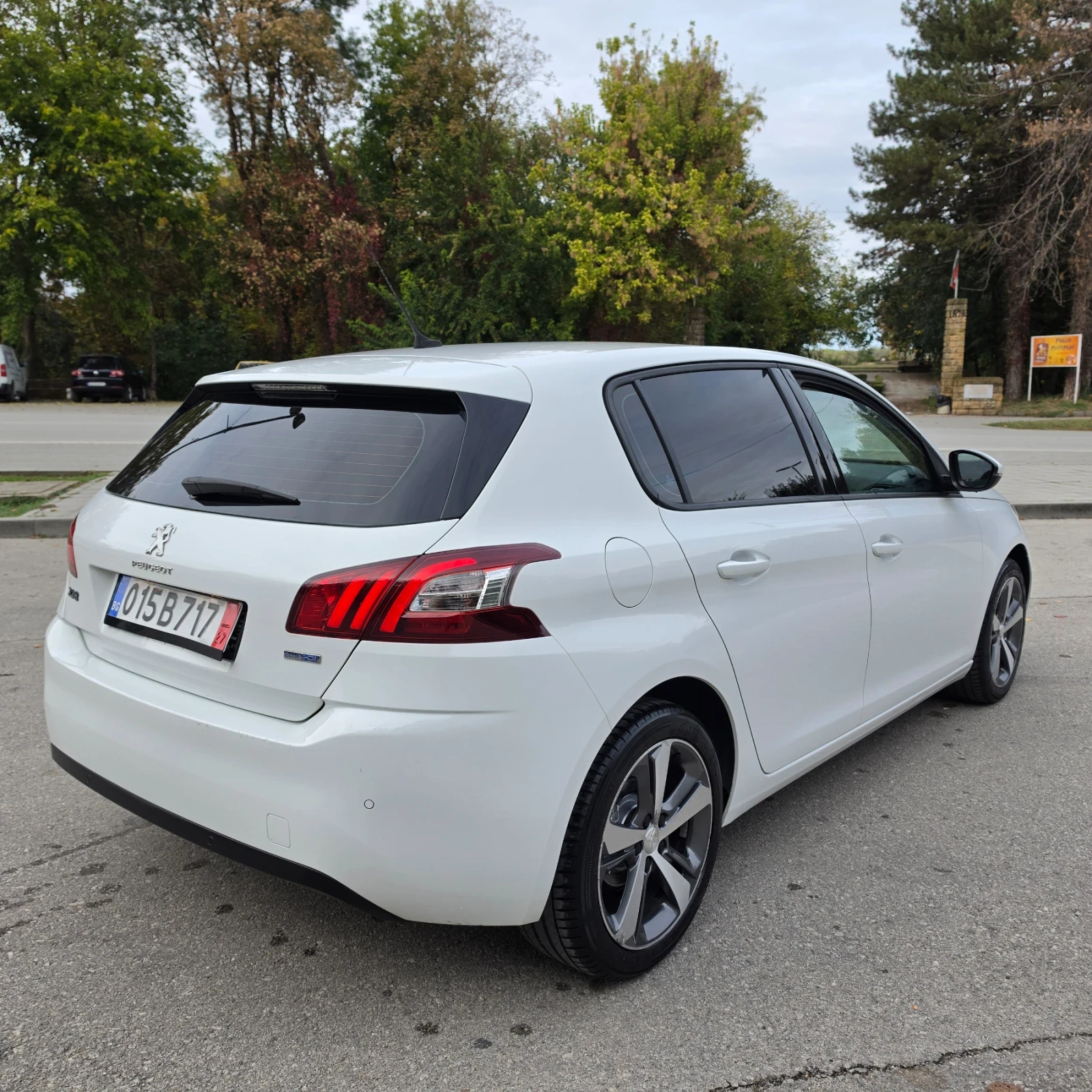 Peugeot 308 1.6HDI , снимка 12 - Автомобили и джипове - 53840788