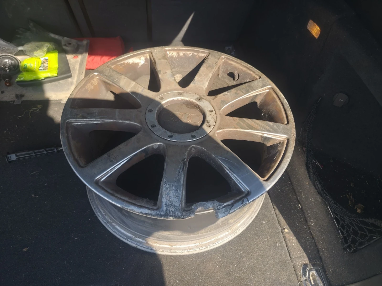 Audi A4 2.0 d, снимка 14 - Автомобили и джипове - 53868641