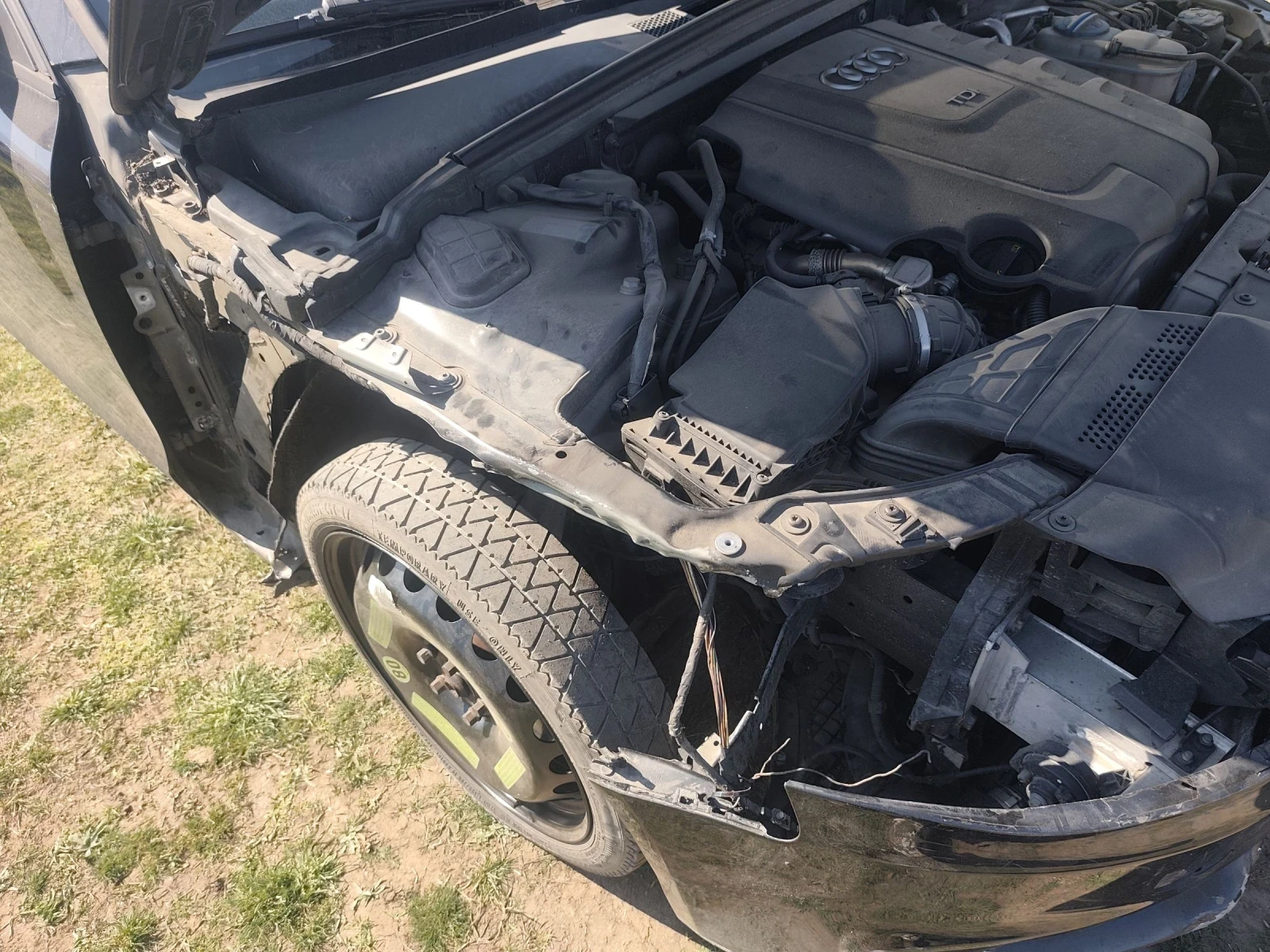 Audi A4 2.0 d, снимка 11 - Автомобили и джипове - 53868641