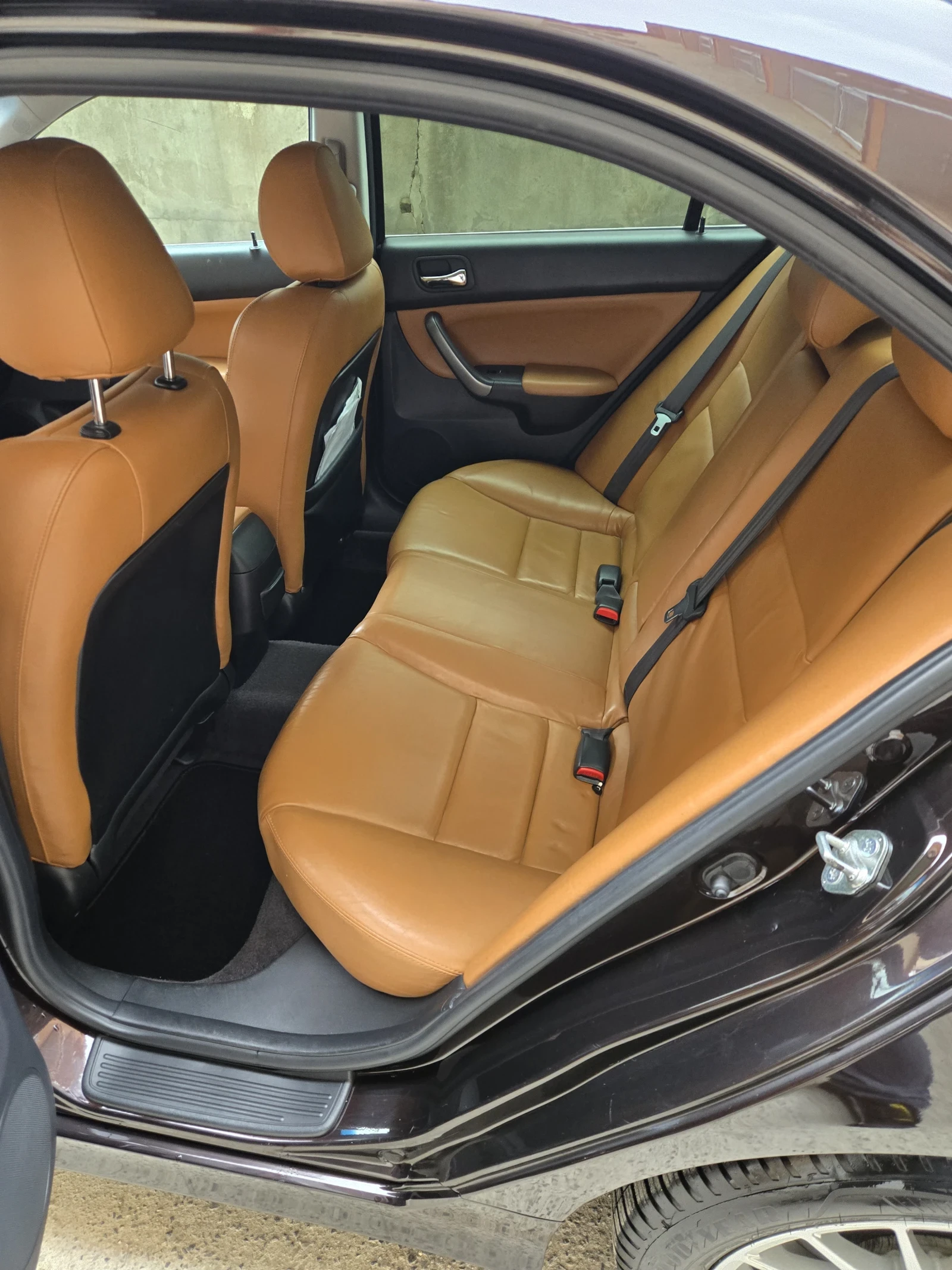 Honda Accord Седан, снимка 8 - Автомобили и джипове - 54031425