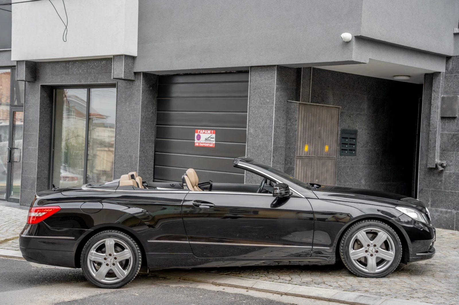 Mercedes-Benz E 250 Harman/Kardan, снимка 8 - Автомобили и джипове - 54215420