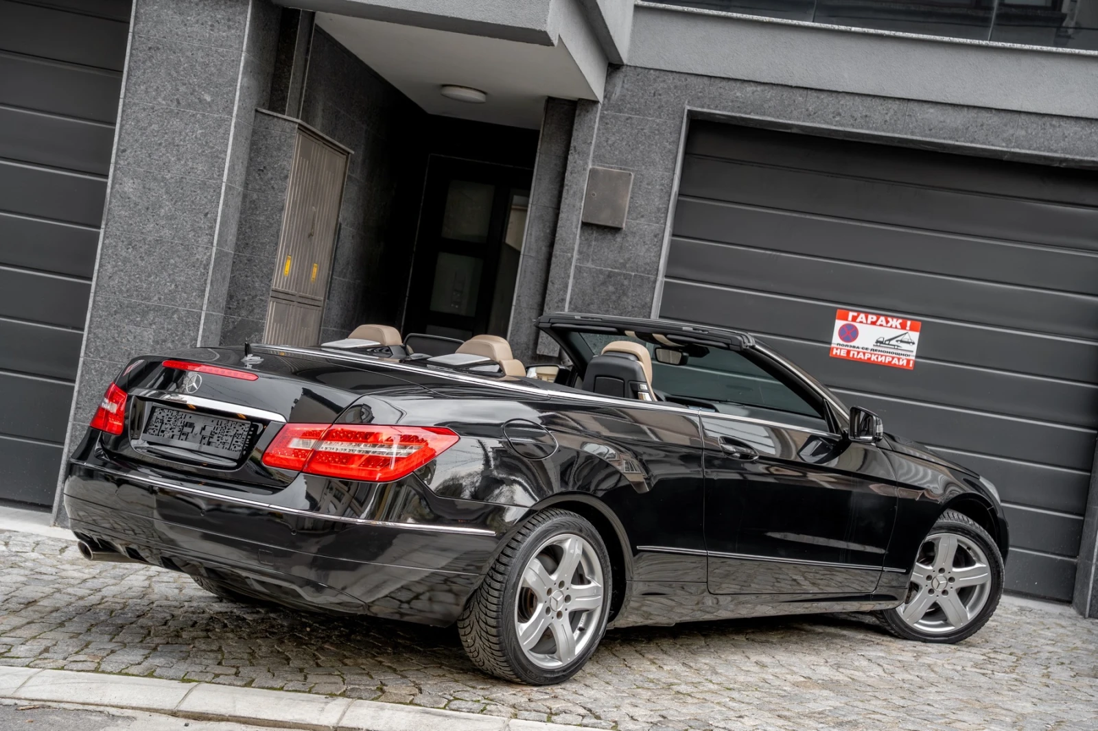 Mercedes-Benz E 250 Harman/Kardan, снимка 7 - Автомобили и джипове - 54215420